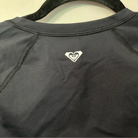 Roxy Women’s Black Long Sleeve UPF 50+ Essentials Zippered Jacket Sz M NWT - Picture 9 of 10